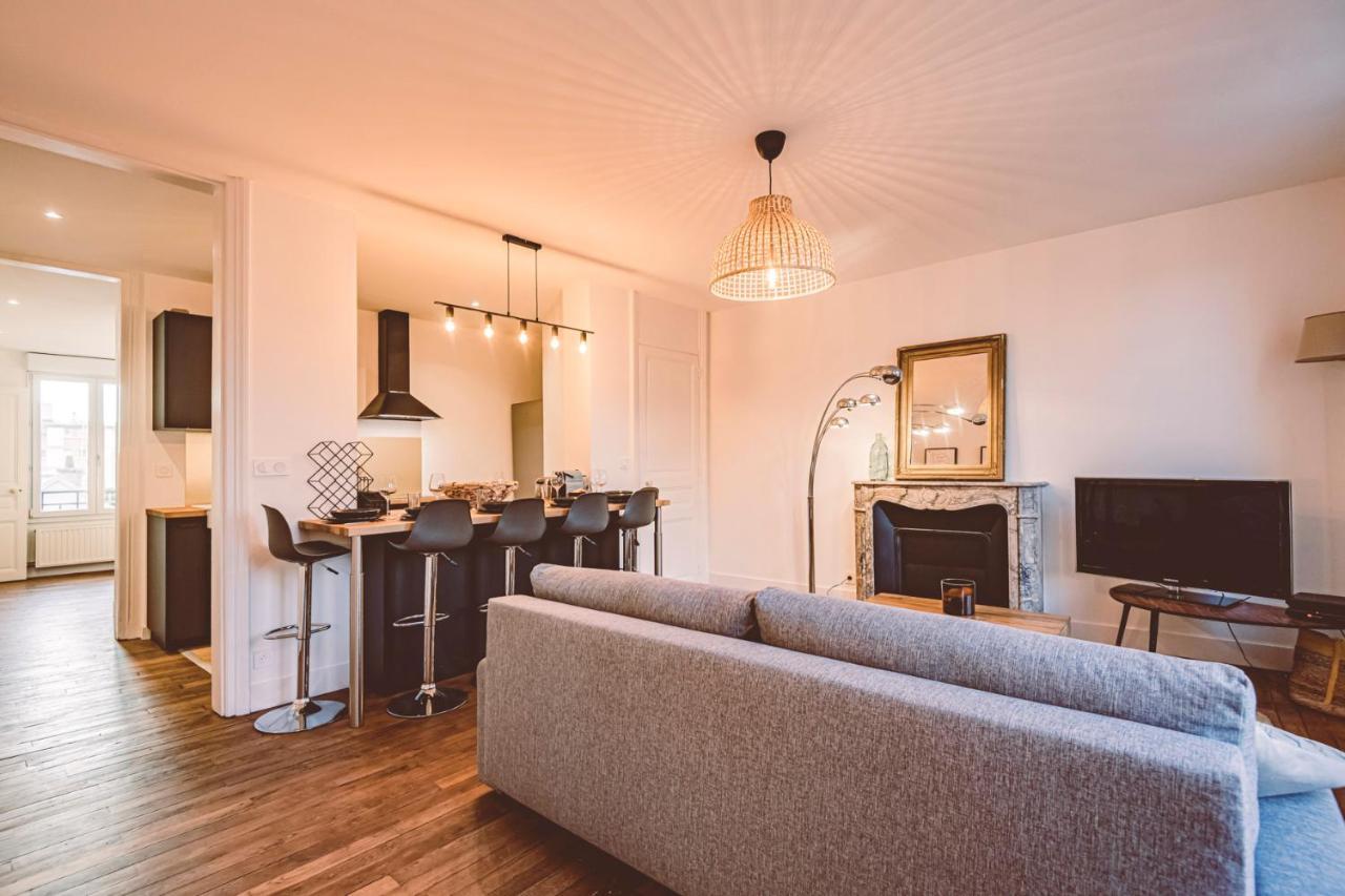 Charme De L'Ancien Pour Cet Appartement Entierement Renove Dans L'Hypercentre De Remeš Exteriér fotografie